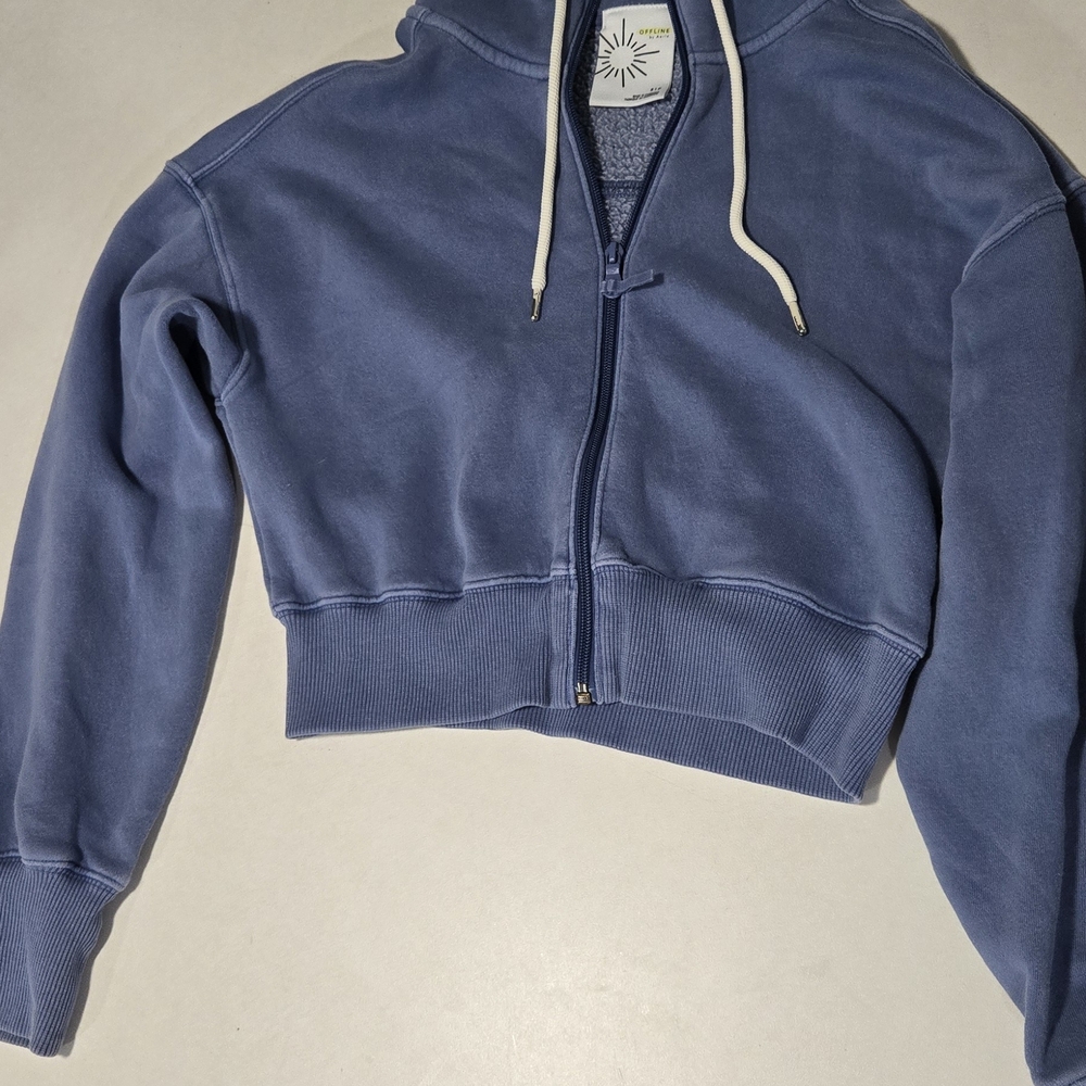 aerie Washed Denim-Blue Cropped Hoodie - Picture 6 of 10